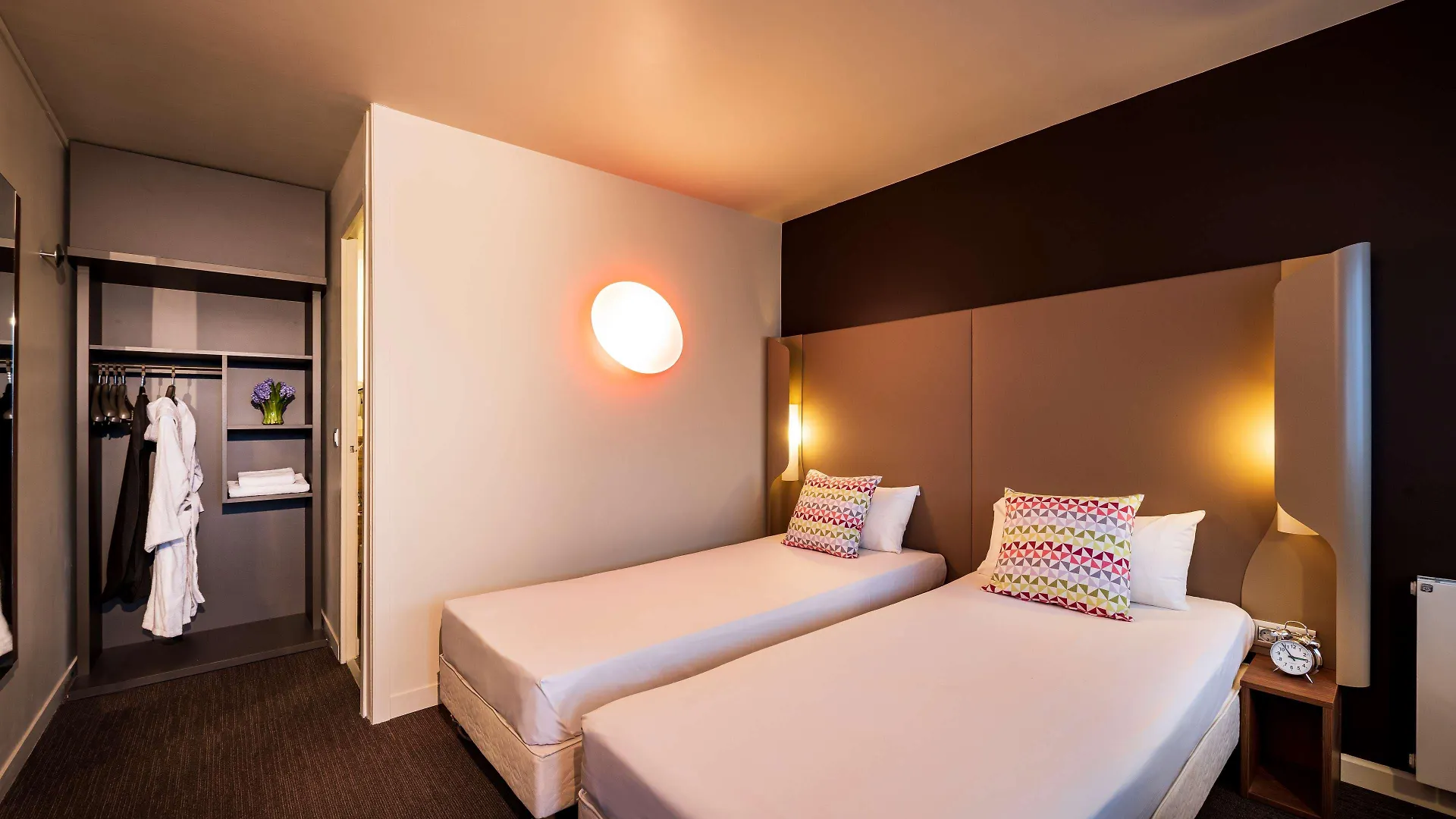 Campanile Hotel & Restaurant Amsterdam Zuid-Oost Нидерланды