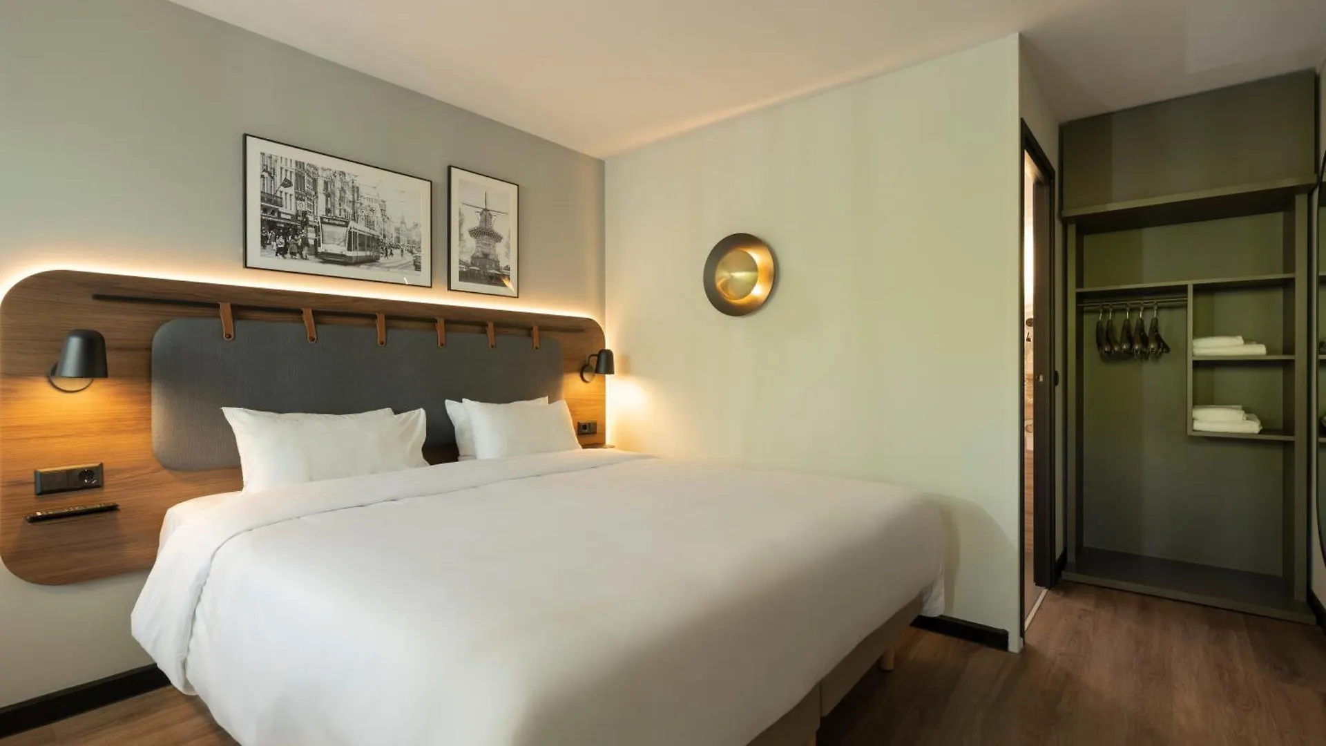 Campanile Hotel & Restaurant Amsterdam Zuid-Oost 3*,  Нидерланды